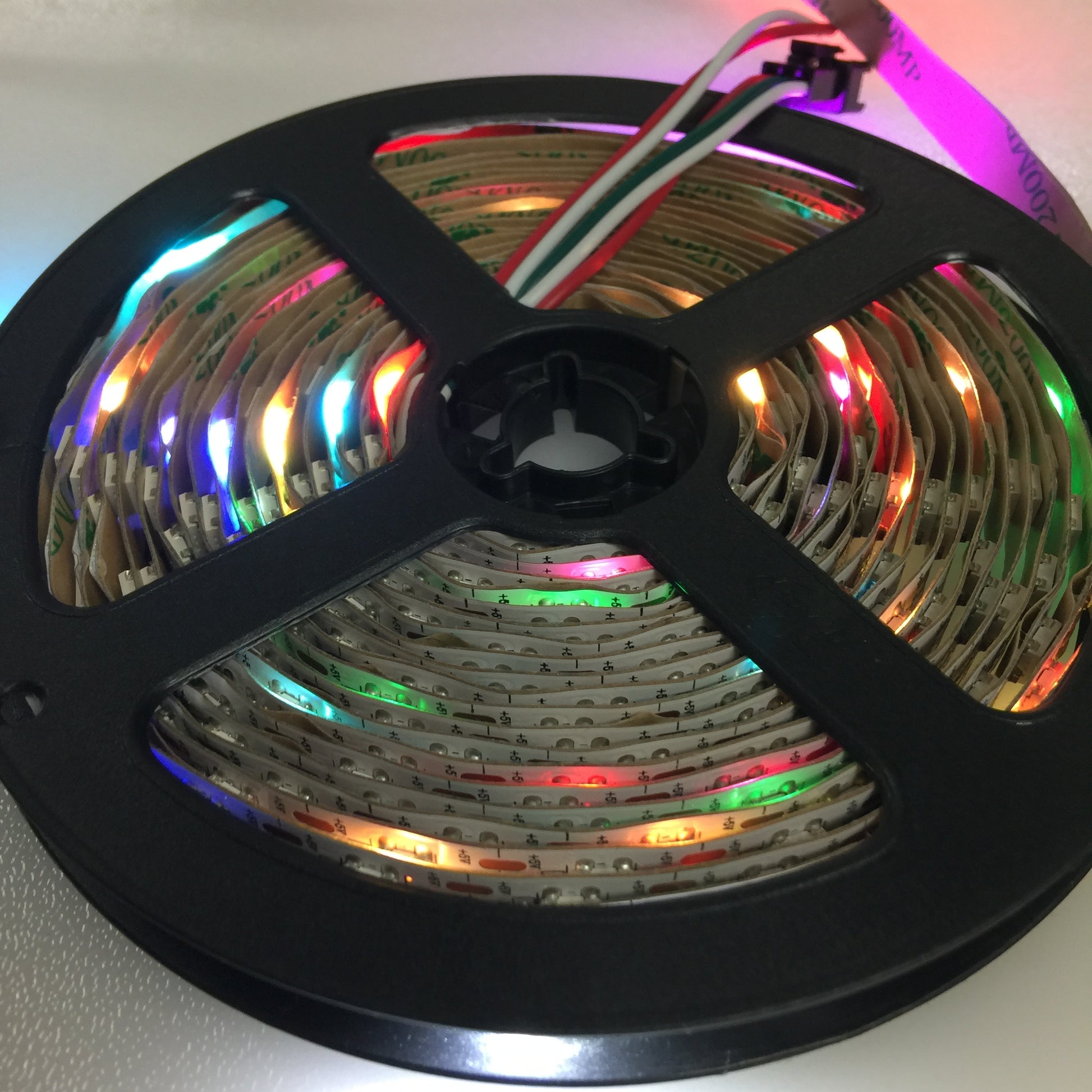 RGBW Pixel LED Strip Light 5V 60 LEDS/M Magic Color UL SK6812 IP20 Non Waterproof Kit - HOLLYWOOD LEDS